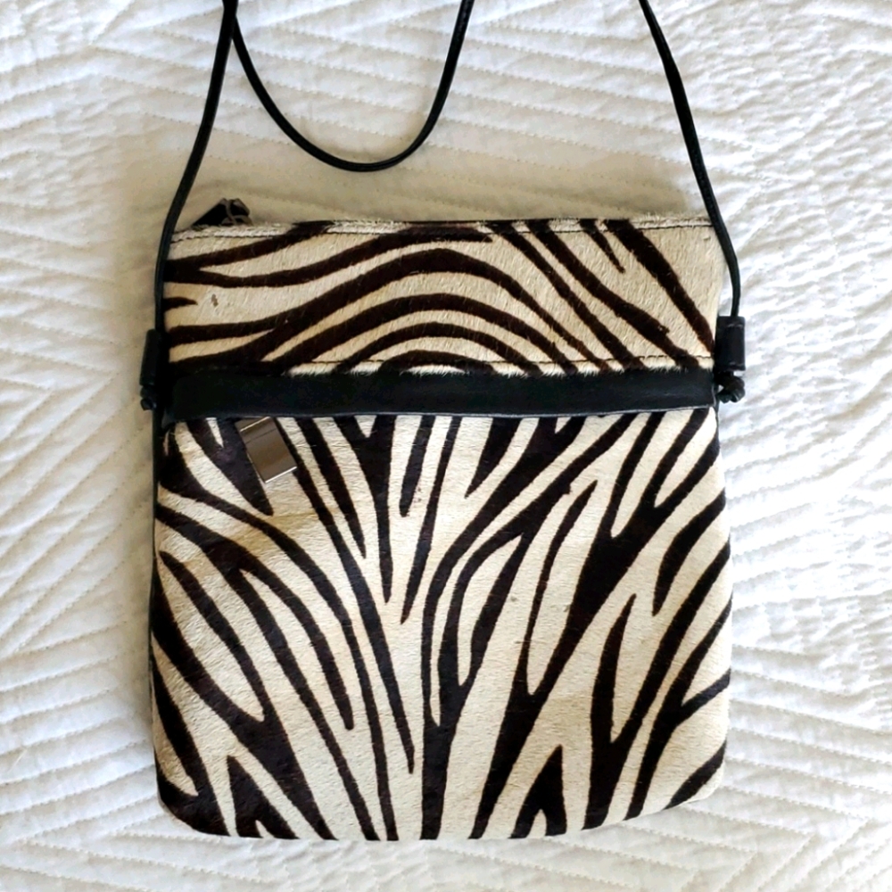 Cache crossbody purse